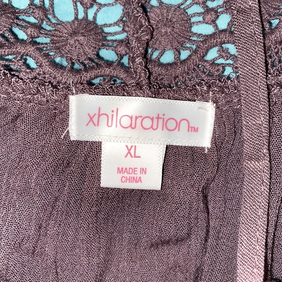 XHILARATION BLOUSE - Picture 2 of 2